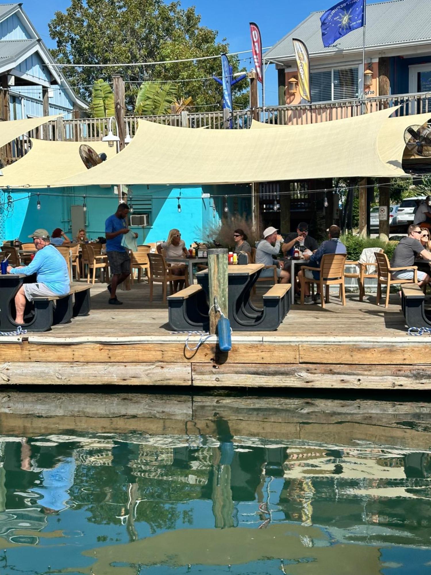 Aqua Lodges At Hurricane Hole Marina Stock Island Exterior foto